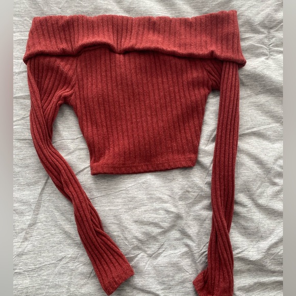 Sweater crop top - Picture 2 of 2